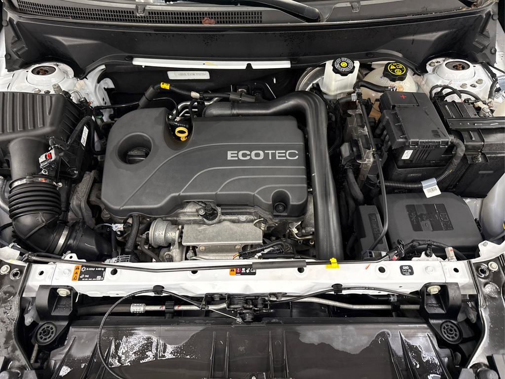 Used 2021 GMC Terrain SLE w/ Driver Convenience Package image 13