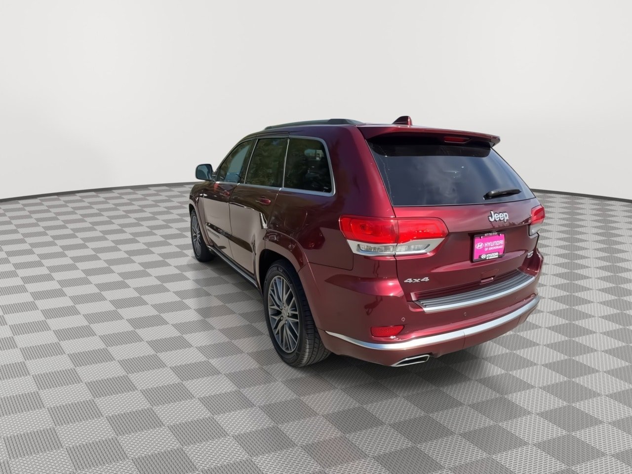 Used 2018 Jeep Grand Cherokee Summit AWD/4WD image 6