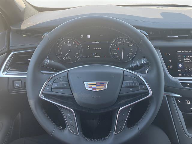 Certified 2025 Cadillac XT5 Premium Luxury w/ Technology Package AWD/4WD image 12