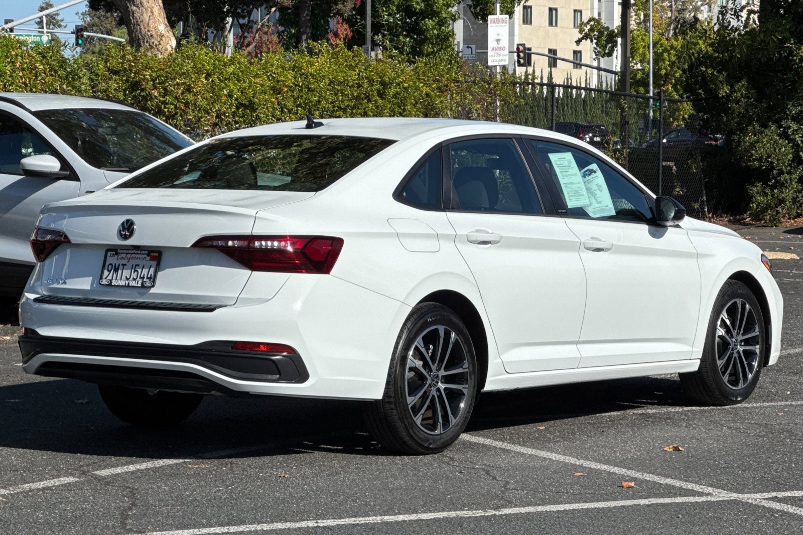 Used 2024 Volkswagen Jetta Sport image 4