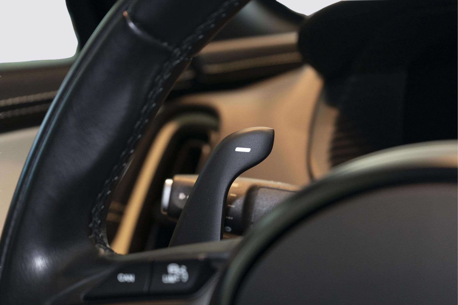 Used 2024 Aston Martin DBX AWD/4WD image 31