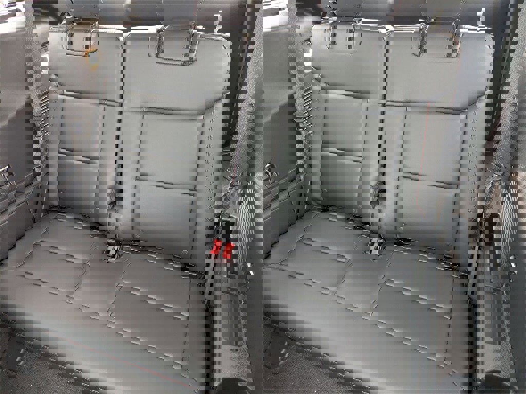 New 2026 Ford Explorer ST-Line image 20