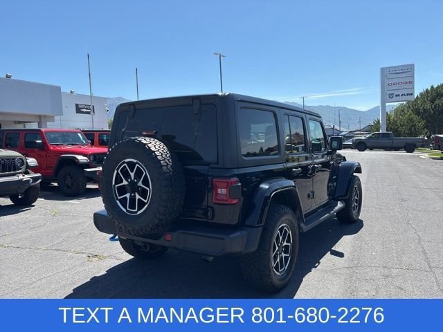 Used 2023 Jeep Wrangler Unlimited Sahara w/ Cold Weather Group AWD/4WD image 10