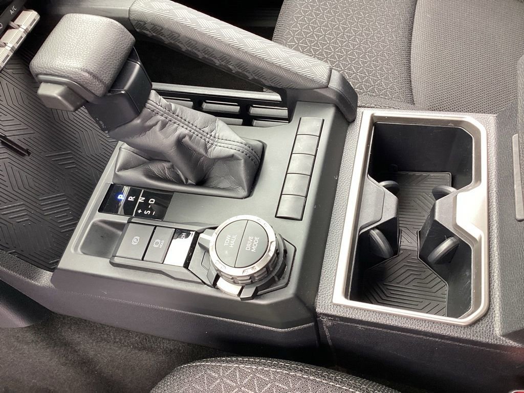 Used 2025 Toyota 4Runner SR5 image 31