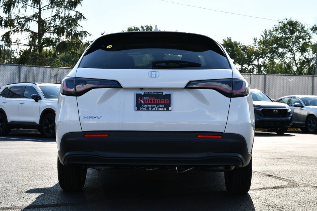 New 2027 Honda HR-V LX image 6