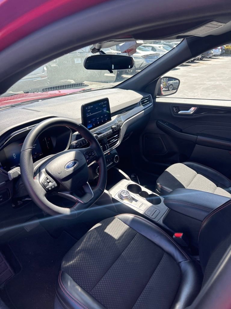 Used 2025 Ford Escape ST-Line AWD/4WD image 20