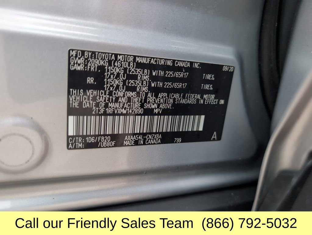 Certified 2021 Toyota RAV4 LE w/ Carpet Mat Package (TMS) AWD/4WD image 28