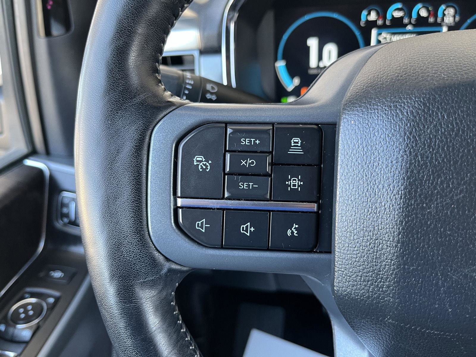 Used 2023 Ford F150 Lariat w/ Equipment Group 502A High AWD/4WD image 19
