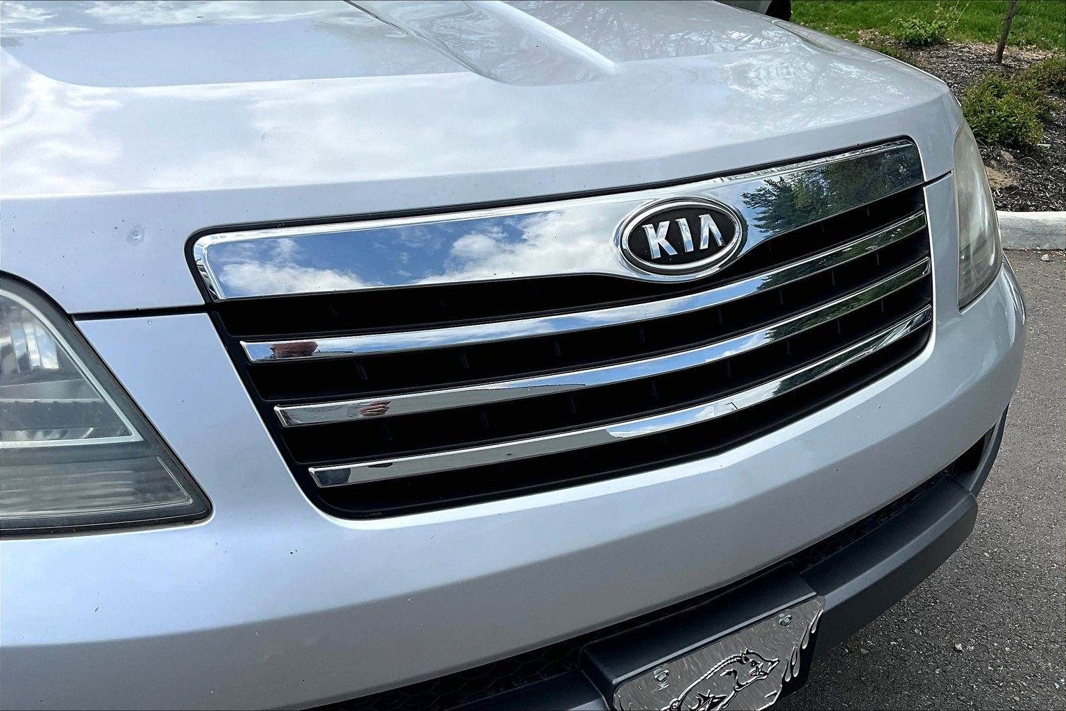 Used 2009 Kia Borrego LX w/ Convenience Pkg AWD/4WD image 32