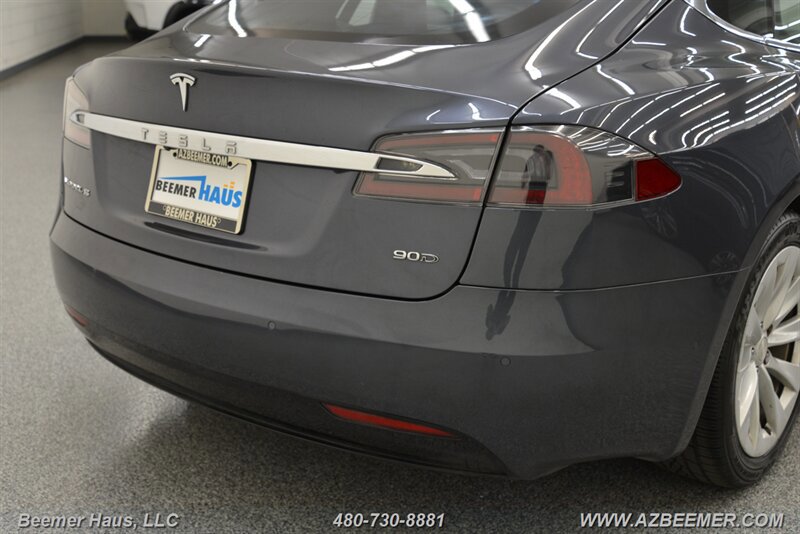 Used 2016 Tesla Model S AWD image 34
