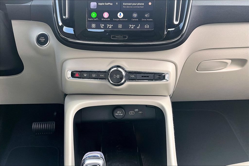 Certified 2026 Volvo XC40 B5 Ultra AWD/4WD image 41