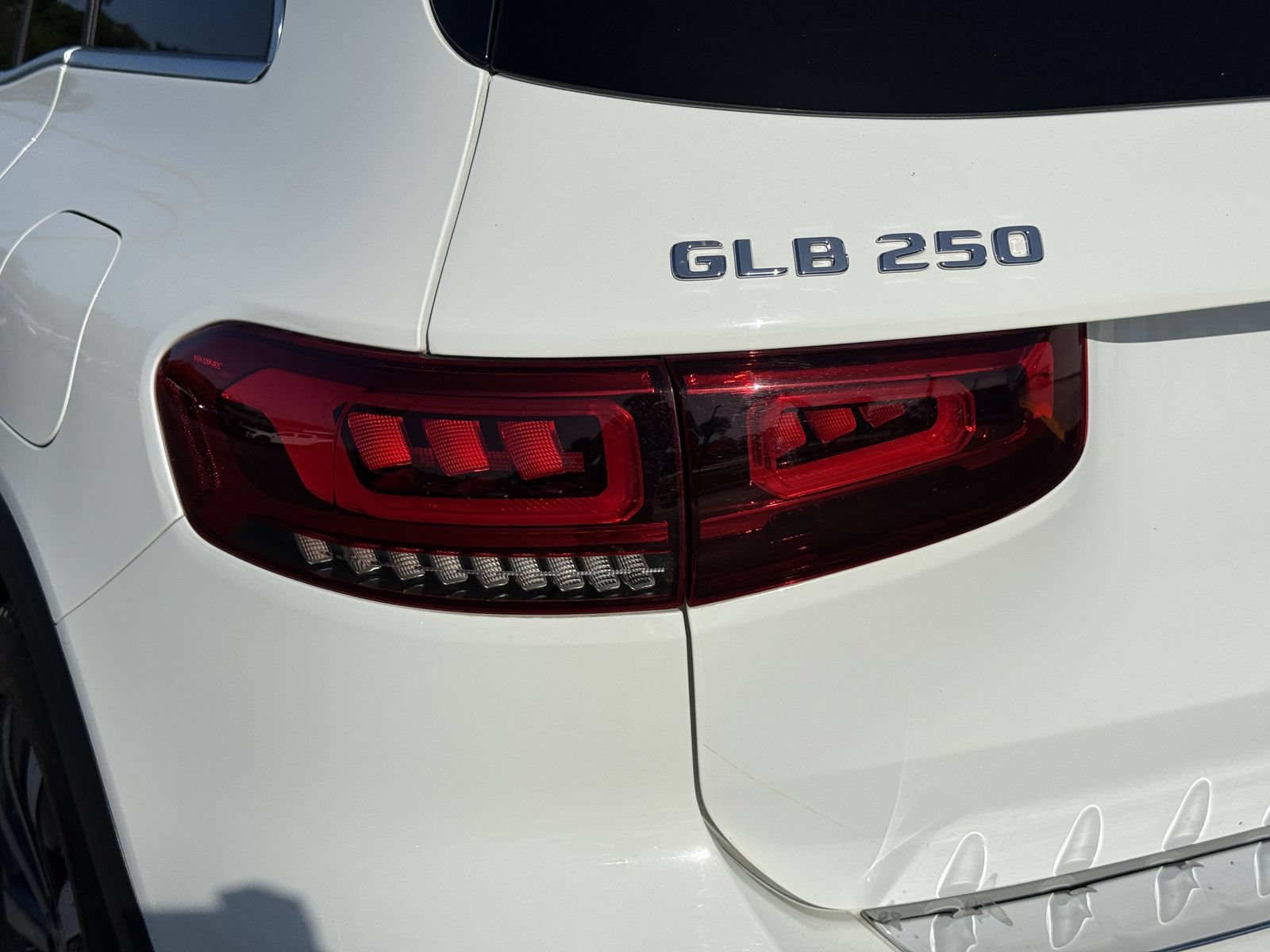 Used 2021 Mercedes-Benz GLB 250 image 10