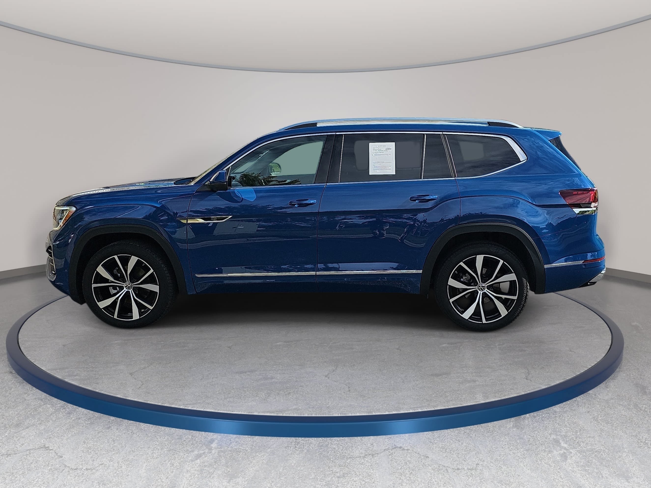 Certified 2026 Volkswagen Atlas SEL Premium R-Line AWD/4WD image 8