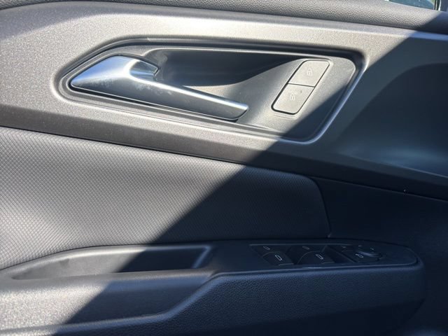 New 2026 Chevrolet Equinox EV LT w/ Comfort Package AWD/4WD image 9
