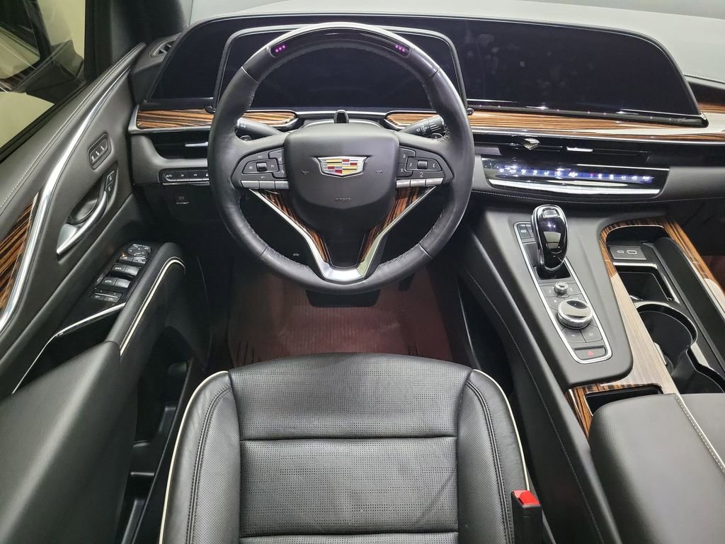 Used 2023 Cadillac Escalade Premium Luxury w/ LPO, Floor Liner Package AWD/4WD image 13
