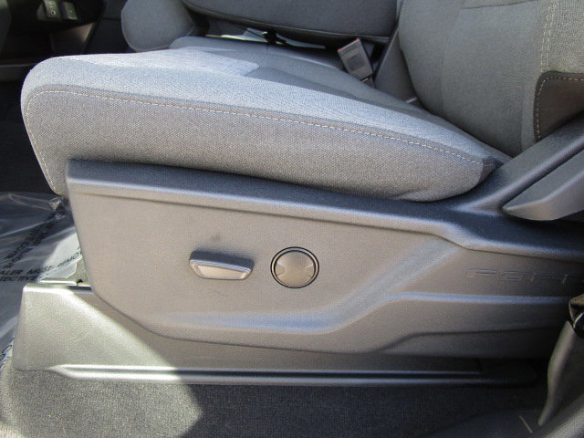 New 2026 Ford F250 XLT w/ Snow Plow/Camper Package image 12