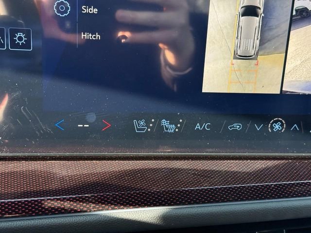 New 2026 Chevrolet Traverse RS w/ LPO, Floor Liner Package image 19