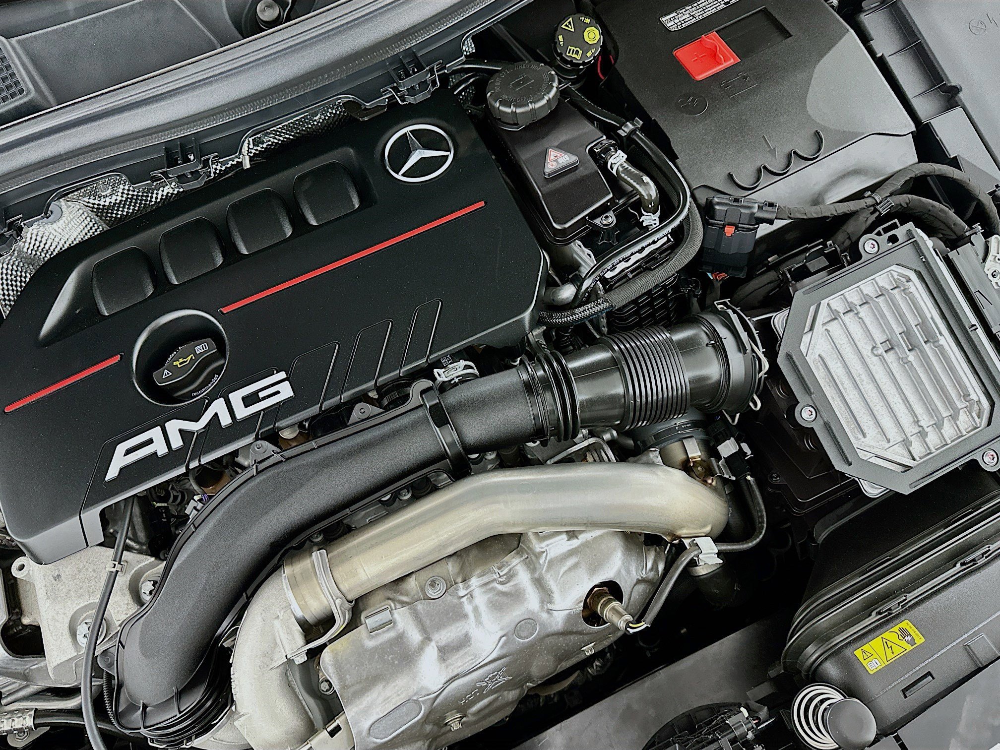 Used 2024 Mercedes-Benz GLA 35 AMG 4MATIC image 32