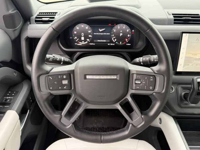 Used 2025 Land Rover Defender 110 X-Dynamic SE AWD/4WD image 12