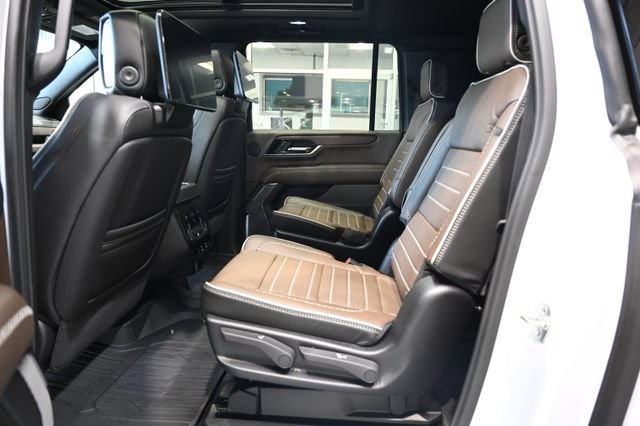 New 2026 GMC Yukon XL Denali Ultimate w/ LPO, Floor Liner Package AWD/4WD image 14