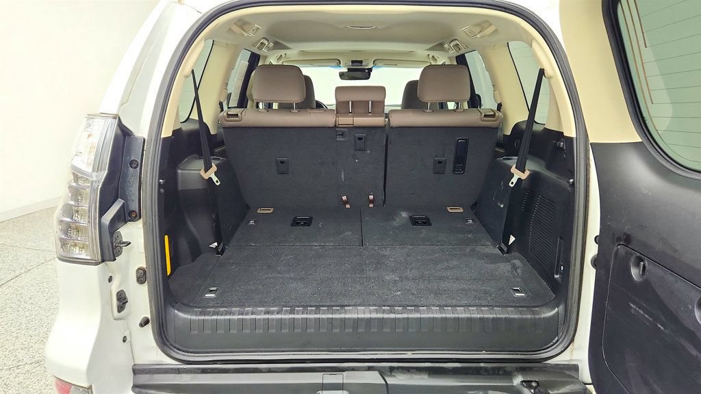 Used 2020 Lexus GX 460 Premium w/ Premium Package AWD/4WD image 22