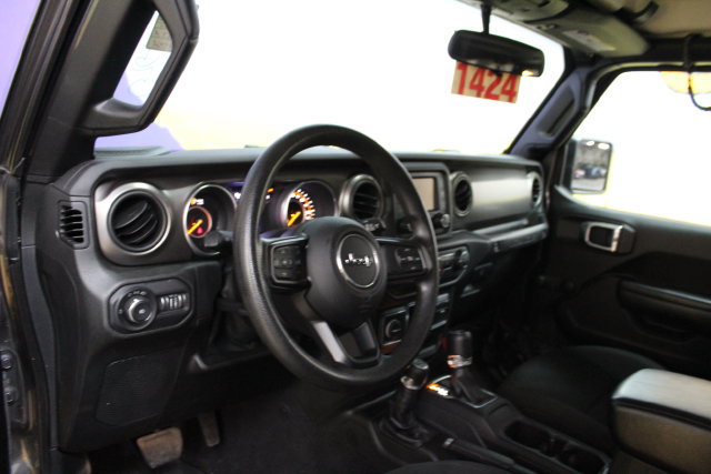 Used 2018 Jeep Wrangler Unlimited Sport AWD/4WD image 12