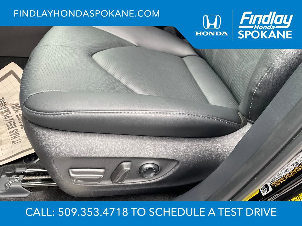 Used 2026 Toyota Highlander Limited image 8