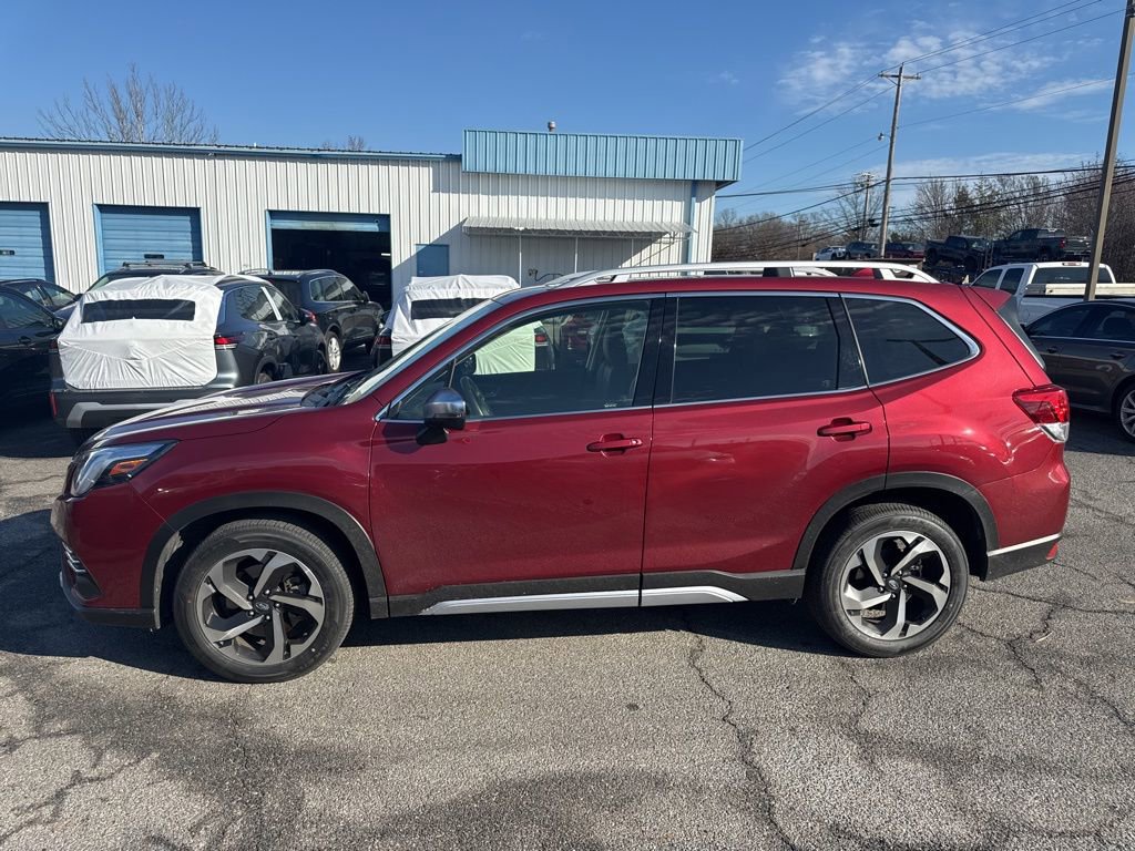 Used 2022 Subaru Forester Touring image 4