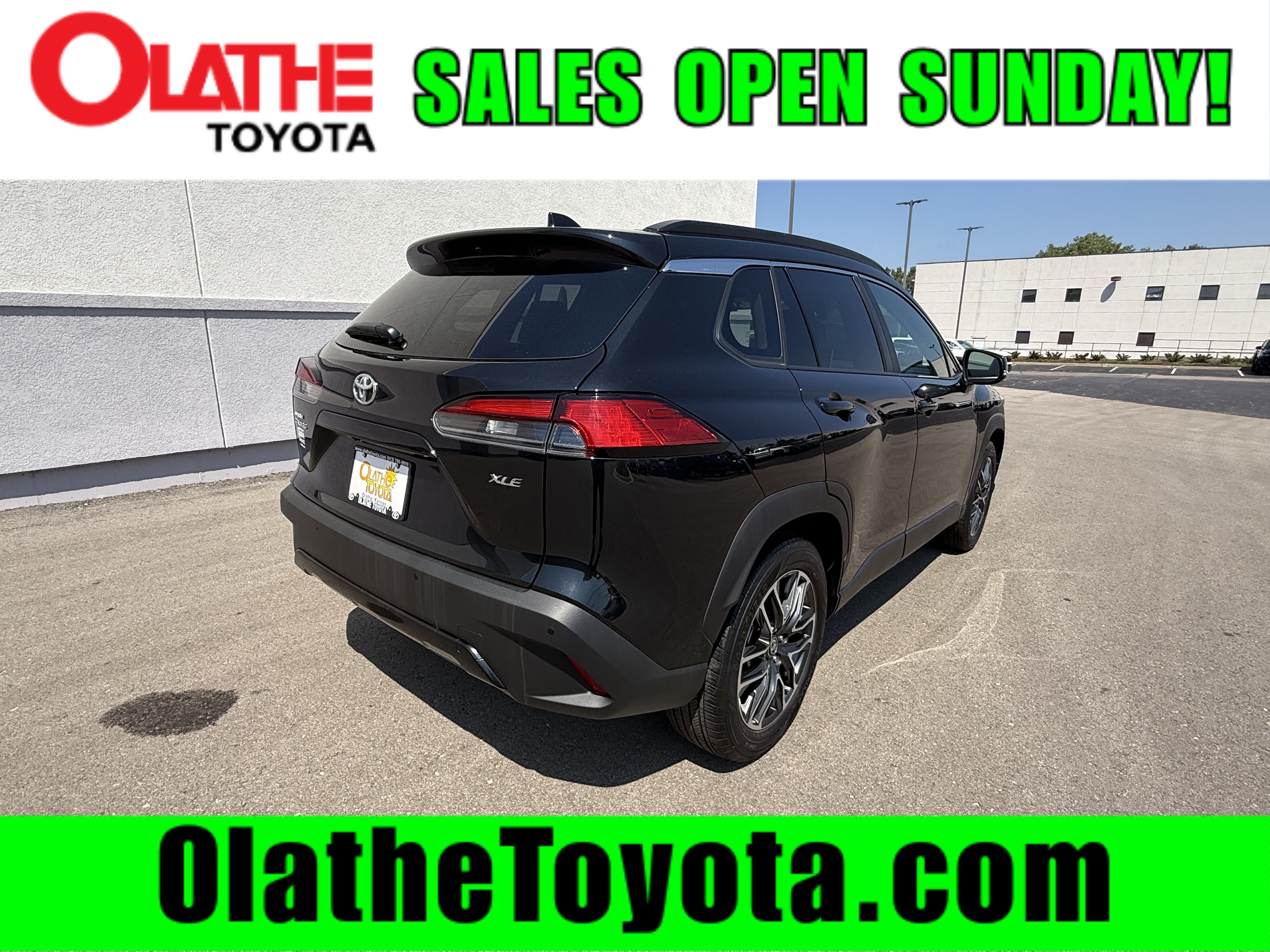 Certified 2026 Toyota Corolla Cross XLE FWD image 3