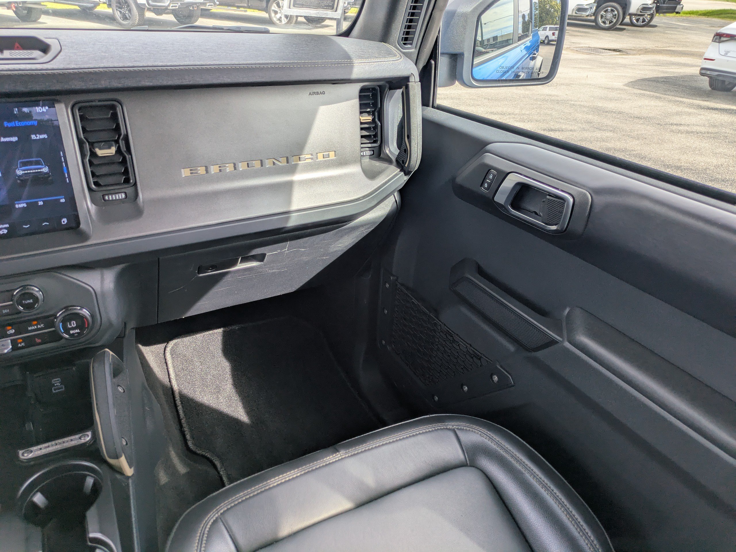 Used 2025 Ford Bronco Badlands AWD/4WD image 16