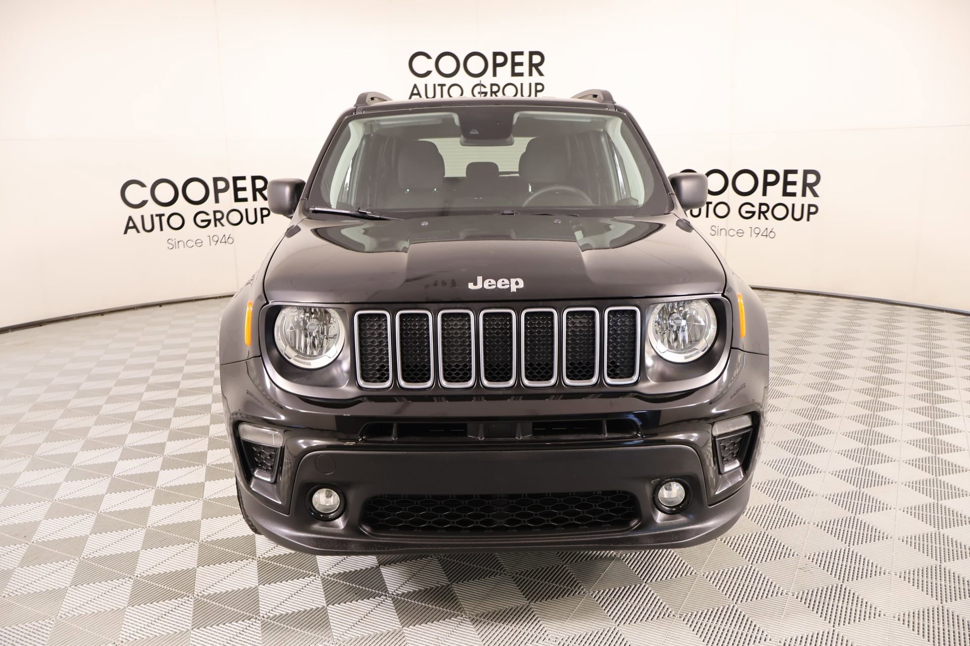 Used 2022 Jeep Renegade Latitude AWD/4WD image 10