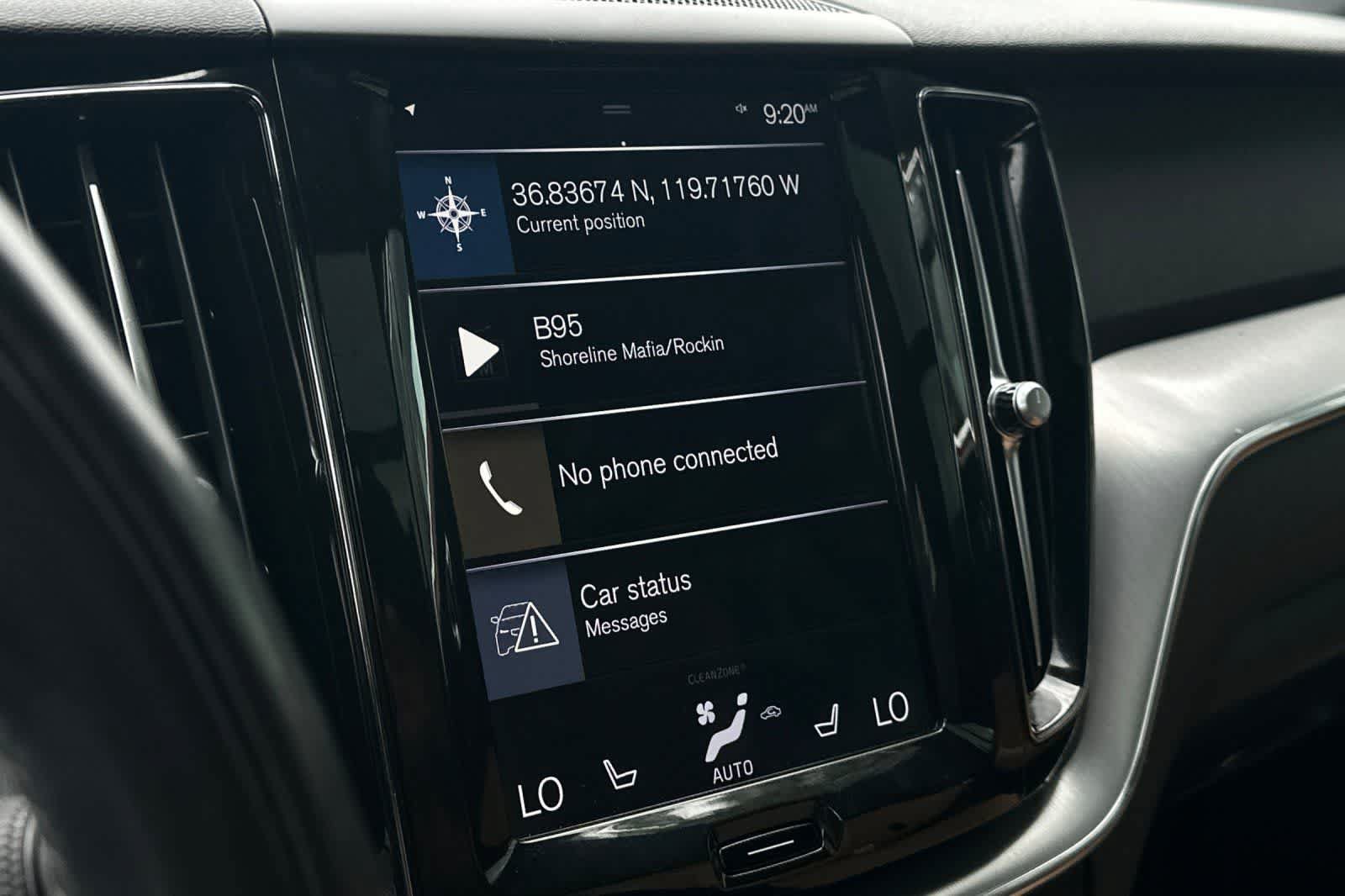 Used 2019 Volvo XC60 T6 Momentum w/ Multimedia Package AWD/4WD image 22