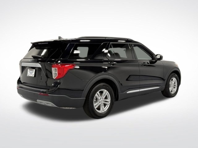Used 2023 Ford Explorer XLT w/ Equipment Group 202A RWD image 8