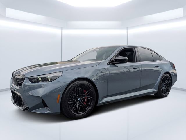 Used 2026 BMW M5 w/ Executive Package image 7