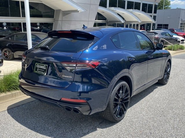 New 2024 Maserati Levante Trofeo image 5