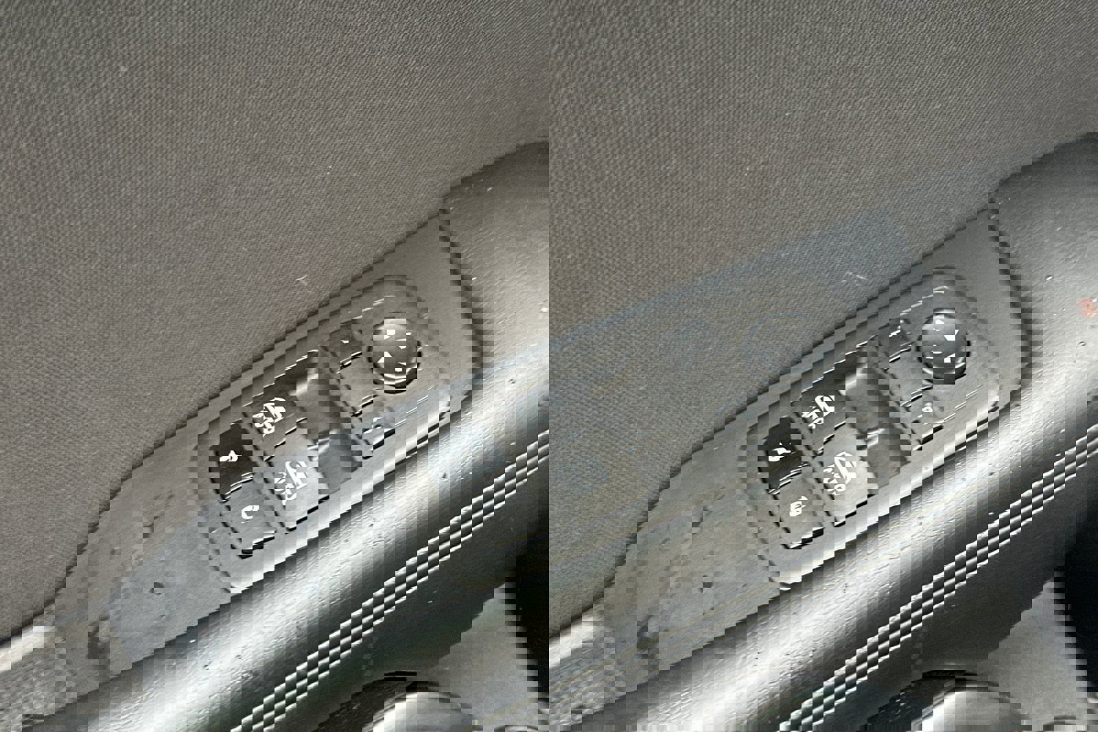 Used 2022 Dodge Challenger GT AWD/4WD image 12