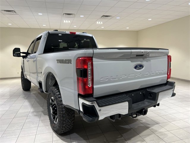 New 2026 Ford F350 Lariat image 3