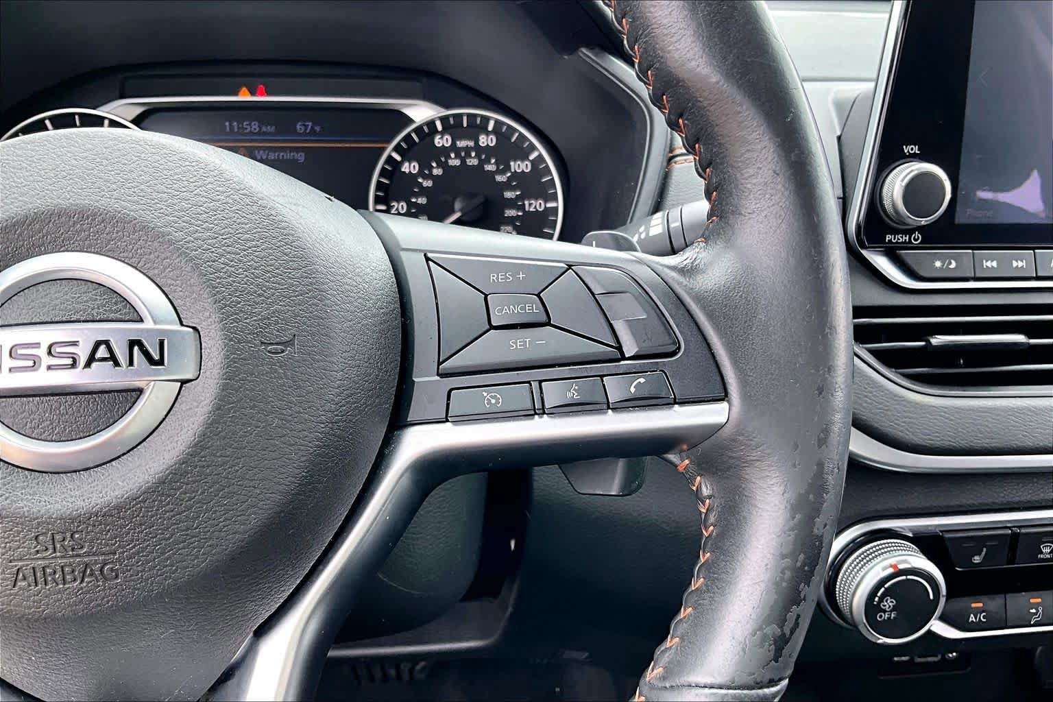 Used 2022 Nissan Altima 2.5 SR w/ Midnight Edition Package FWD image 23
