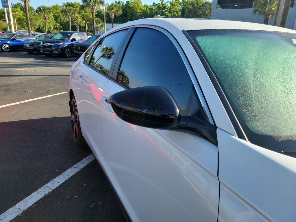 Used 2023 Honda Accord Sport image 11