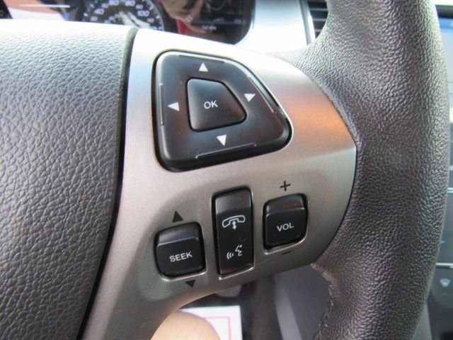 Used 2017 Ford Taurus SEL w/ Equipment Group 201A image 25