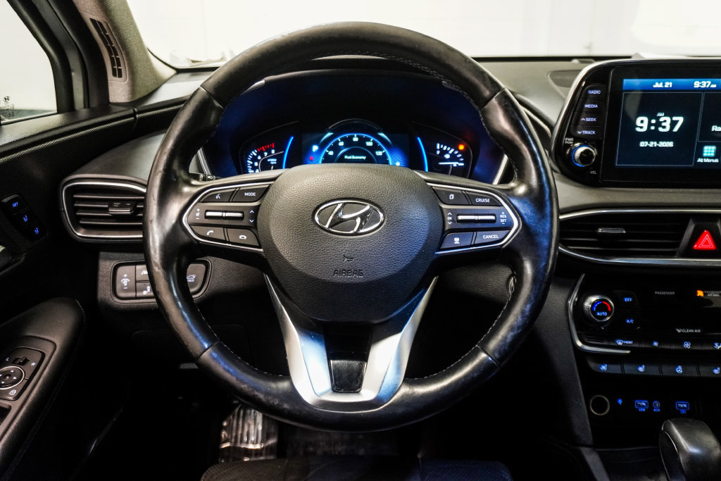 Used 2020 Hyundai Santa Fe Limited AWD/4WD image 14