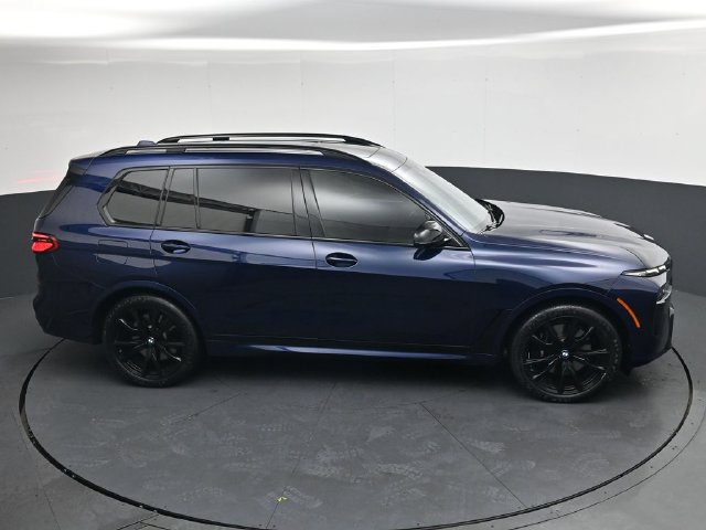 Certified 2025 BMW X7 M60i AWD/4WD image 25