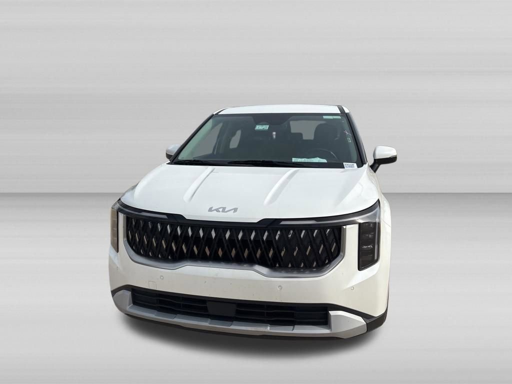 Used 2025 Kia Carnival image 9