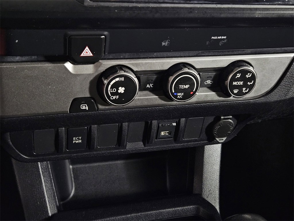 Used 2020 Toyota Tacoma SR image 15