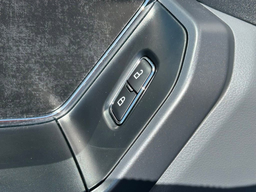 Used 2025 Ford F150 Lightning XLT AWD/4WD image 66