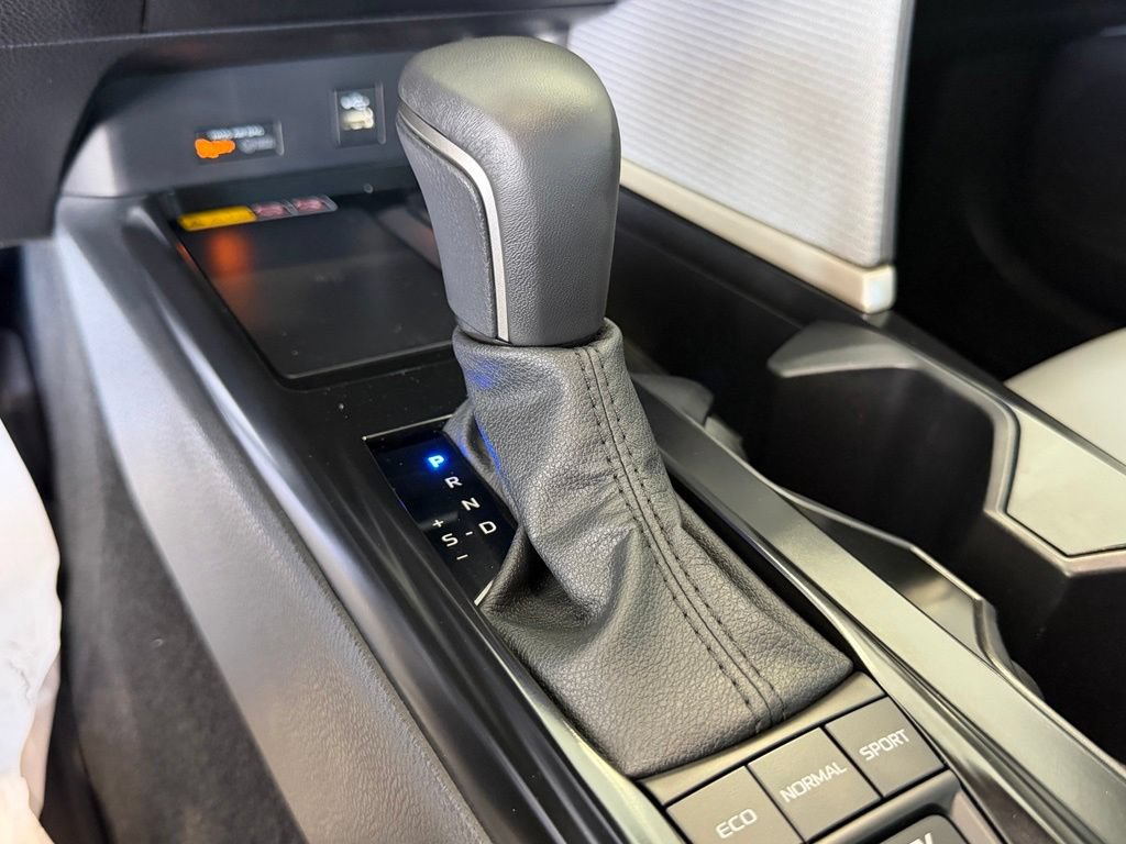 Certified 2026 Toyota Camry SE FWD image 28
