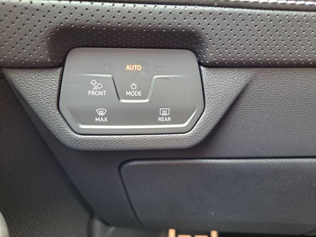 New 2026 Volkswagen Atlas Cross Sport SEL Premium R-Line image 15