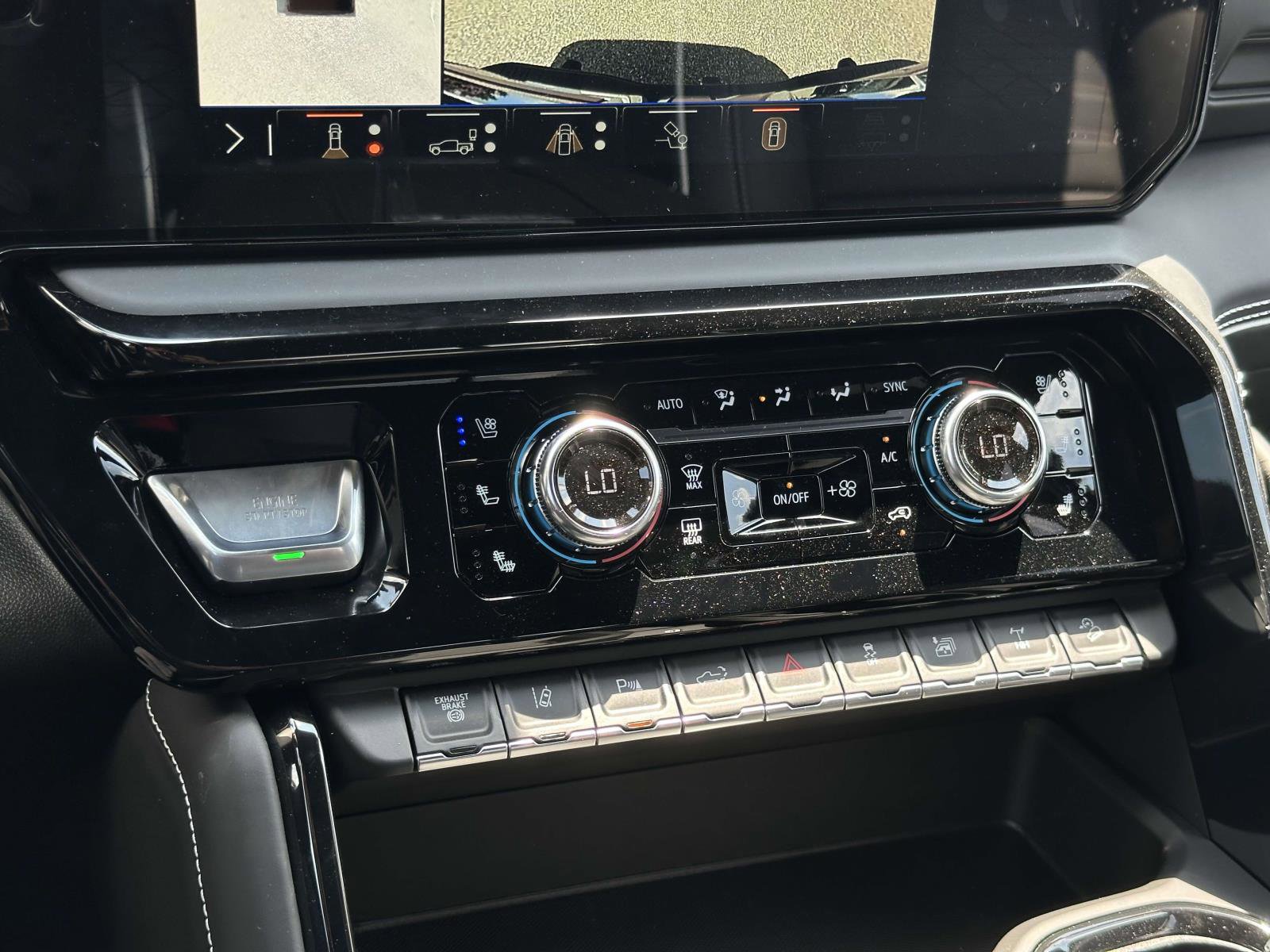 New 2025 GMC Sierra 2500 AT4X w/ AT4X AEV Edition image 5