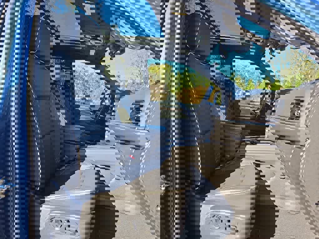 New 2026 Chevrolet Suburban Premier image 22