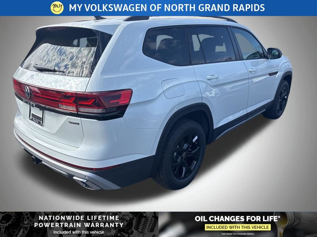 New 2026 Volkswagen Atlas Peak Edition image 6